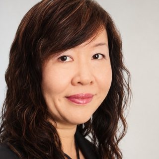 Clara Hoh, FIS Advisory customer